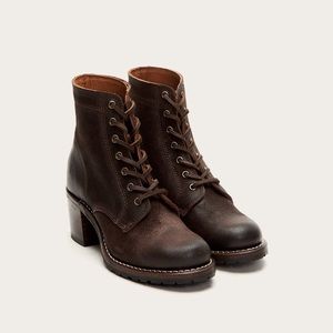 Frye Sabrina 6G Lace Ups